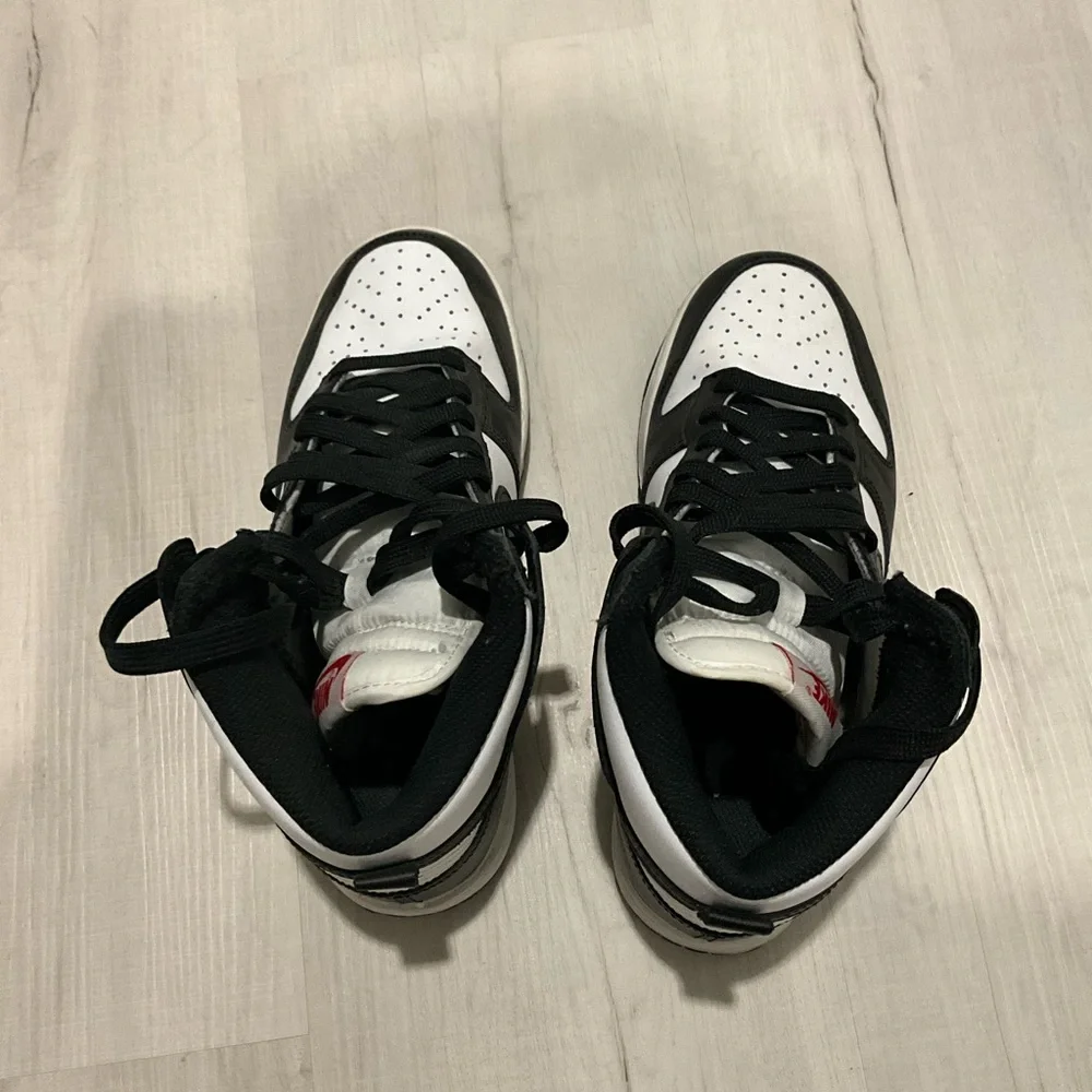 Women’s Nike Dunk High Retro 